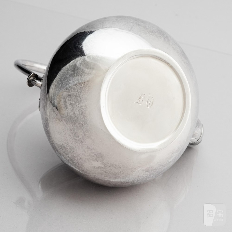 A silver tea pot with cover, - 图8